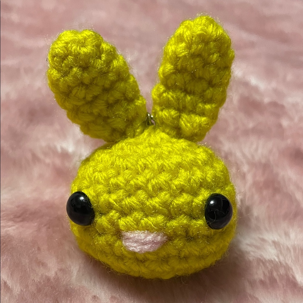 CROCHET MINI MOCHIBUN KEYCHAIN- BRIGHT YELLOW